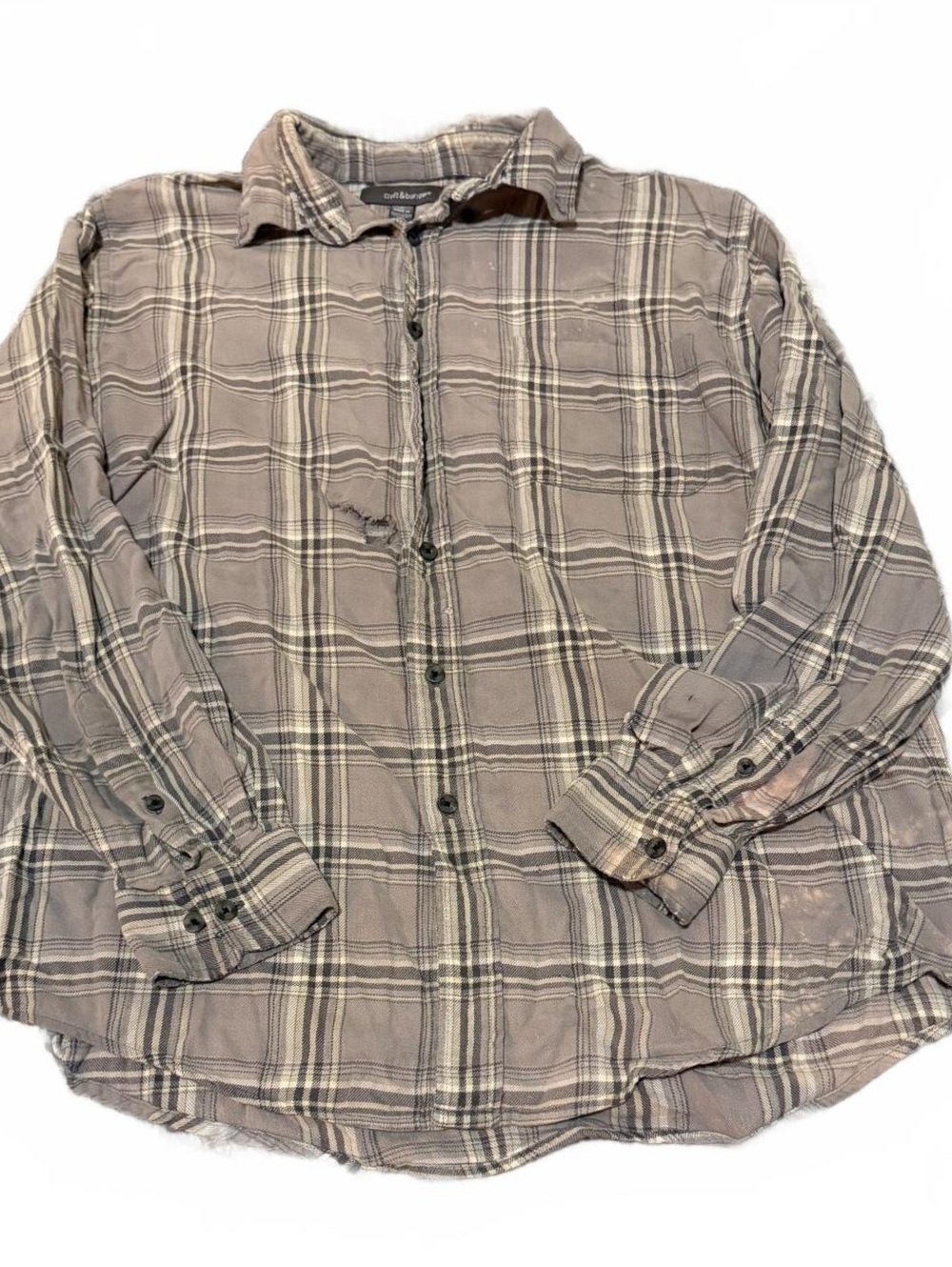 Croft & Barrow Men’s Large Gray Plaid Flannel Button Up Distressed Grunge